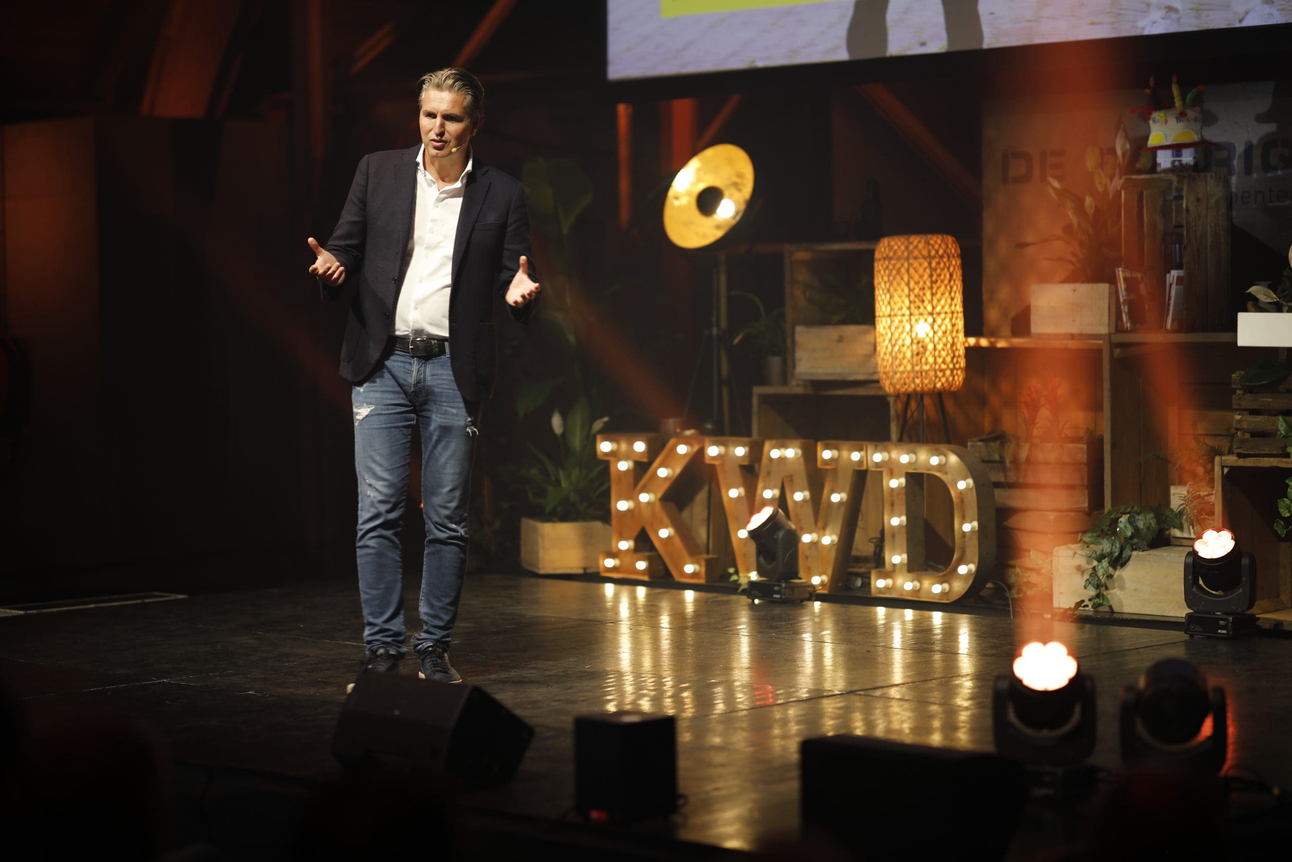 KWD